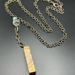 Elegant Gold and Brown Pendant Necklace